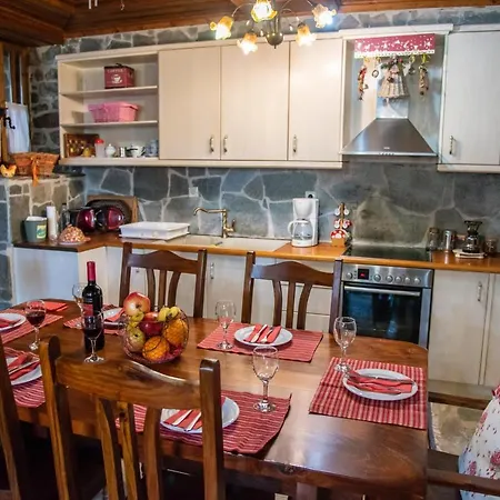 Archontiko Aiolides Hétvégi ház Kríkelo